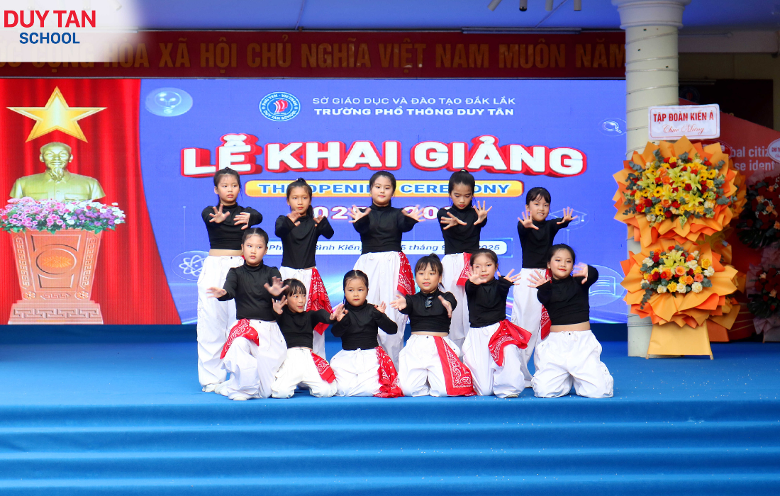 LỄ KHAI GIẢNG NĂM HỌC 2025 – 2026 TẠI TRƯỜNG PHỔ THÔNG DUY TÂN
