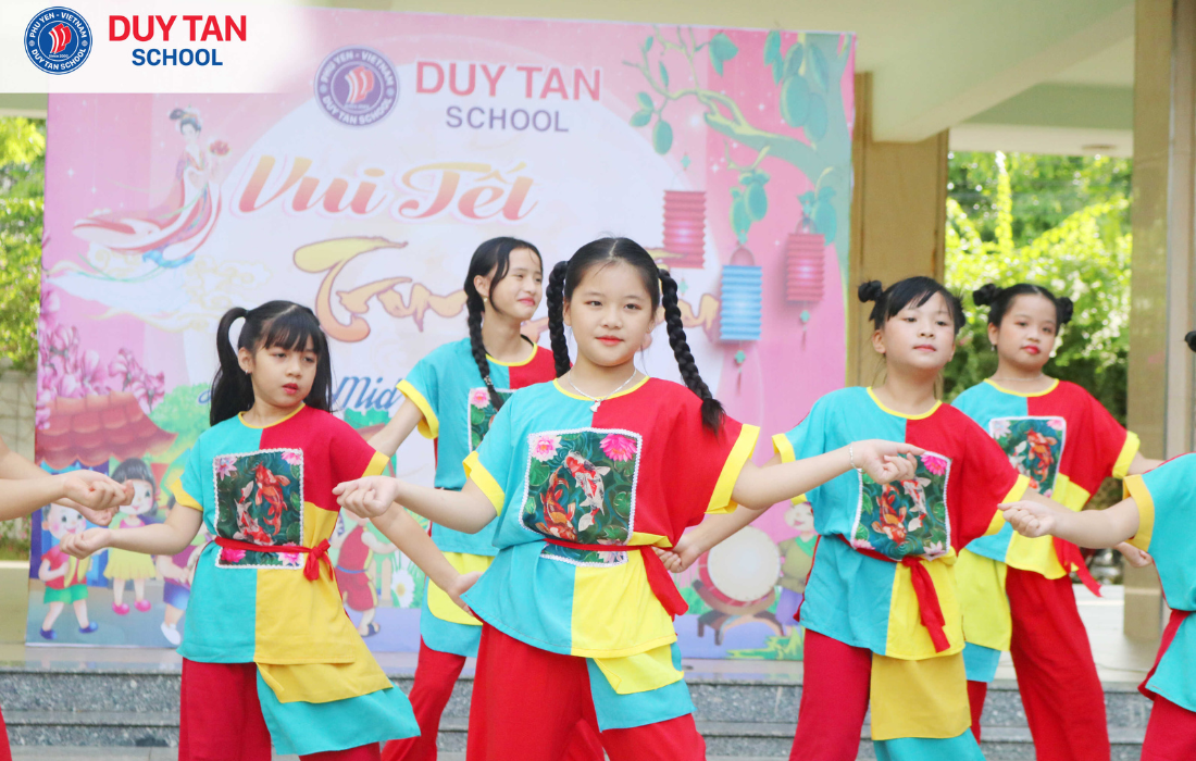 TRUNG THU 2025 RỘN RÀNG – YÊU THƯƠNG NGẬP TRÀN TẠI DUY TÂN